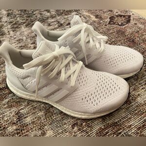Adidas ultraboost women’s size 5 white